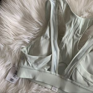 Lululemon Geared to Train Bra
